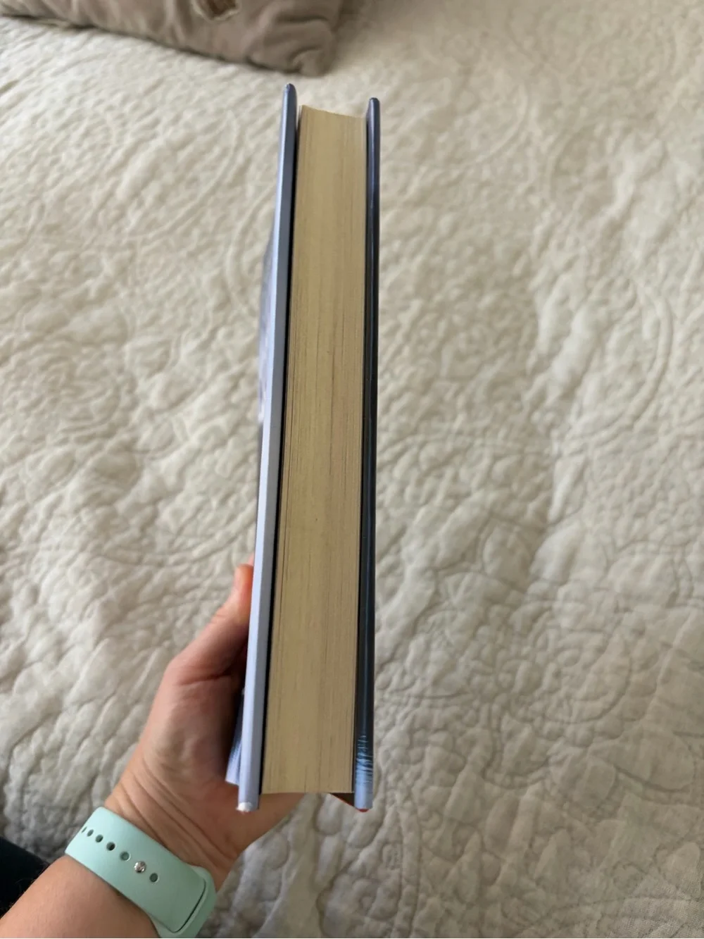 It's Not Her by Mary Kubica Twisty Thriller Hardcover Book